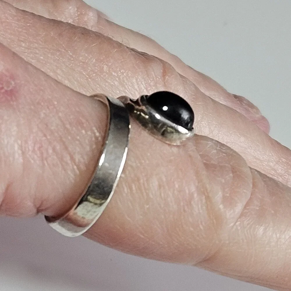 Vintage Sterling Silver Black Onyx Wrap Ring Size 7